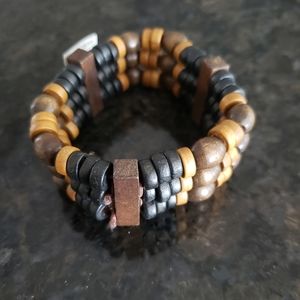 NWT Wooden beads triple row bracelet